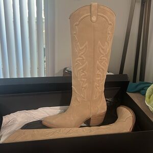 Tan Maje Cowboy boots